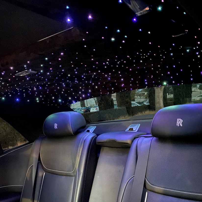 Roll Royces Starlight Headliner lights up the roof with hundreds of lights   Luxurylaunches